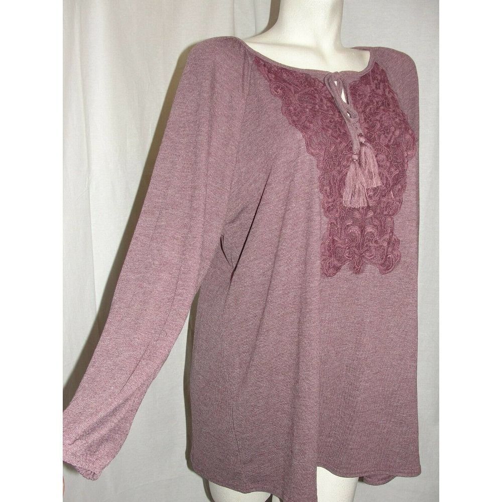 Weekend SUZANNE BETRO Top Women's Plus Size 1X Burgundy Crochet Overlay Tunic - Picture 3 of 4